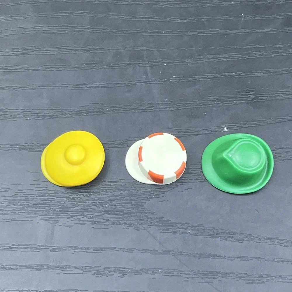 Vintage PLAYMOBIL Hats Lot of 3 Figure Accessories‎ Replacement Parts